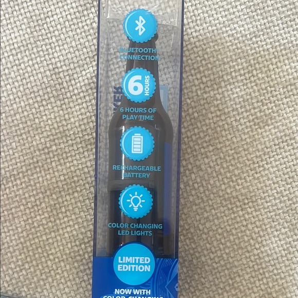 Bud Light Blue Bottle Speaker - Picture 4 of 5